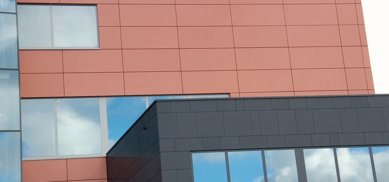 gevel bekleding aluminium