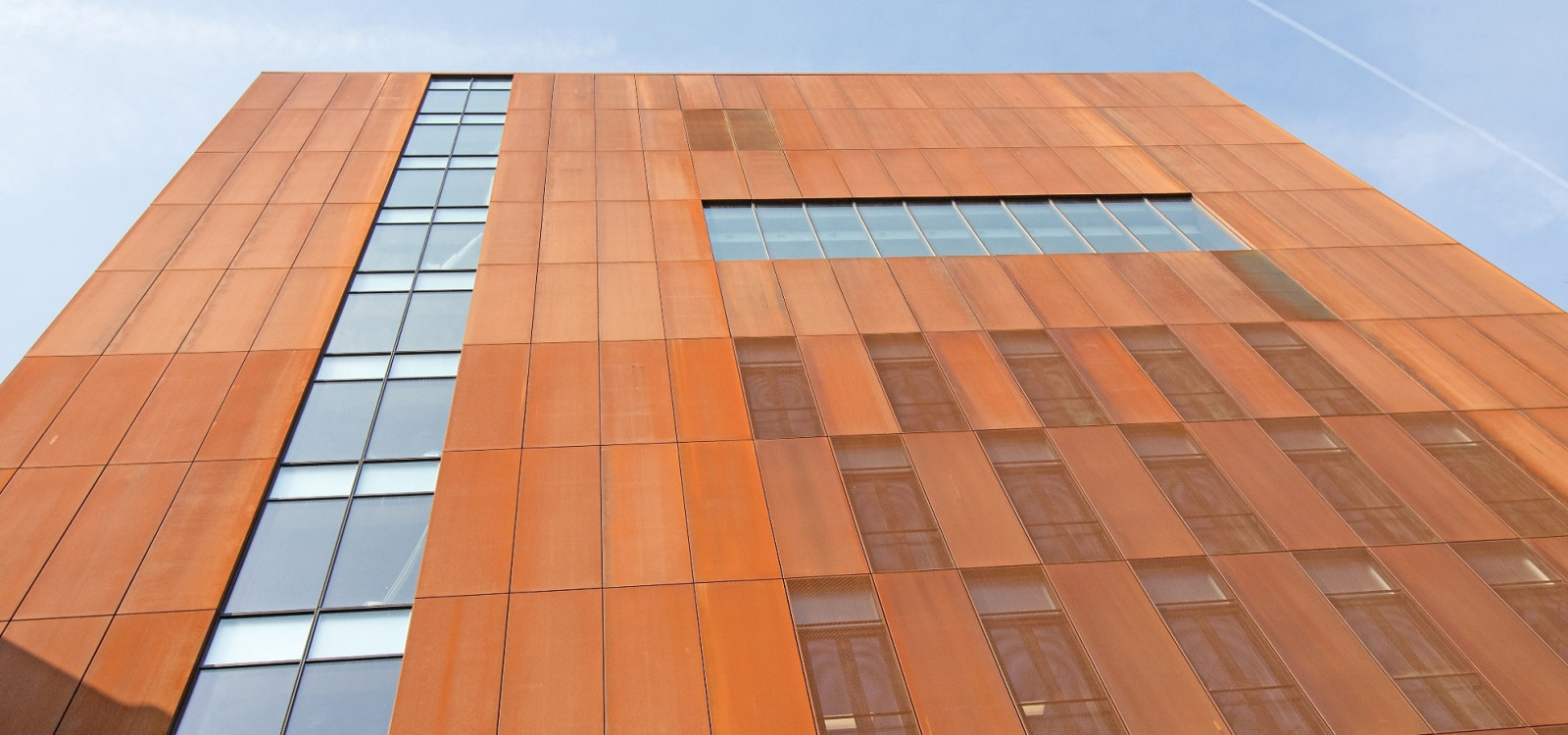 THERAPIETOREN IN LEUVEN Cortenstaal gevelbekleding 1