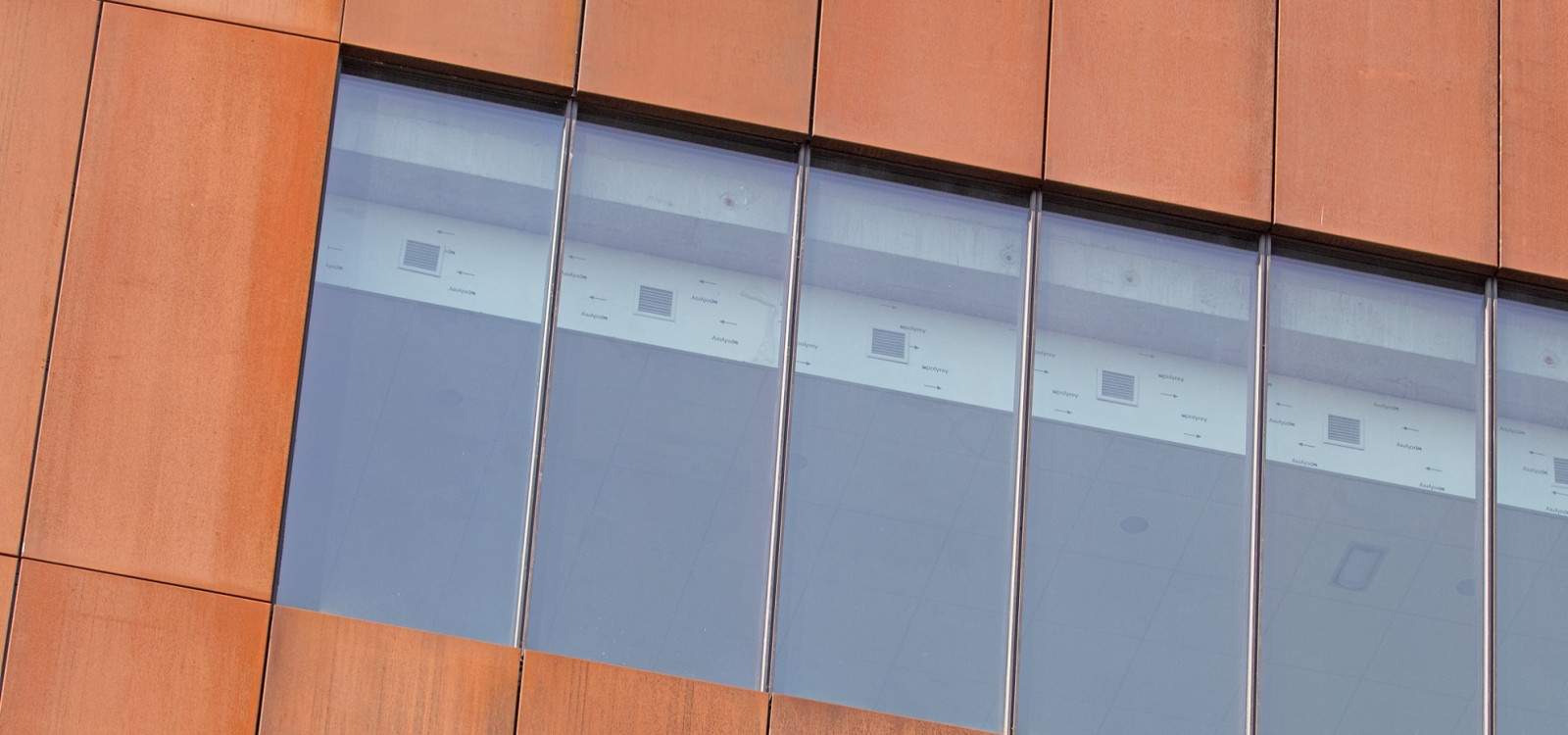 THERAPIETOREN IN LEUVEN Cortenstaal gevelbekleding 2